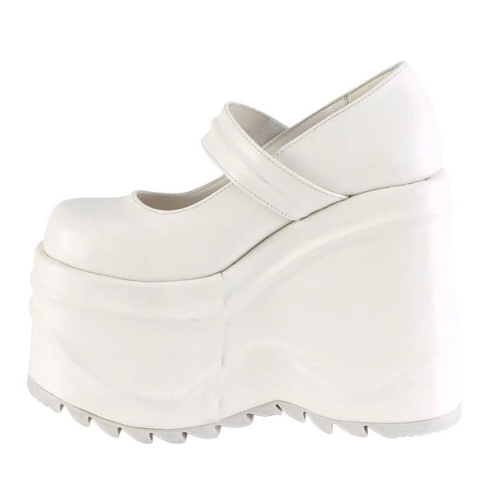 NEW IN BOX DEMONIA WAVE 32 Women's White Platform Mary Jane Shoes